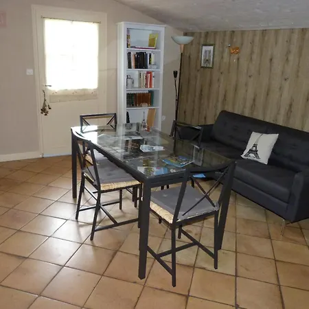 Le Clos D'emeline Bed & Breakfast Sainte-Terre